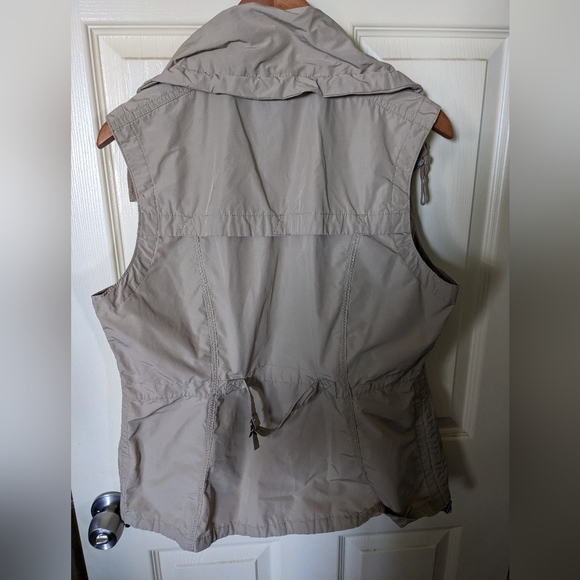 Eddie Bauer Adventure Vest- Large - Picture 2 of 2